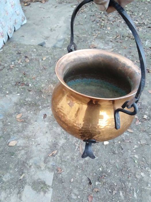 Vas oala de cupru decor pensiune foisor