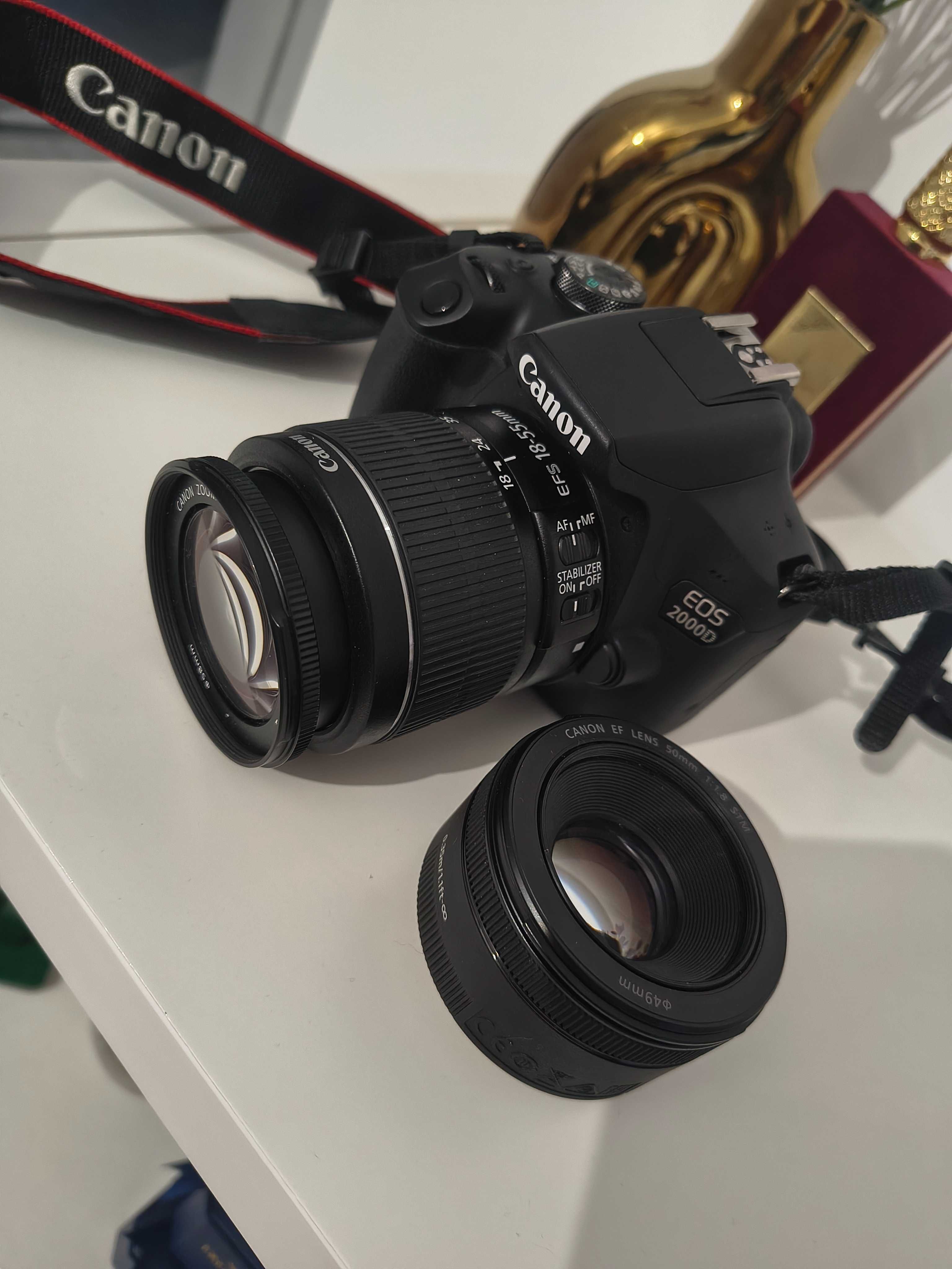 Canon 2000D și 2 obiective