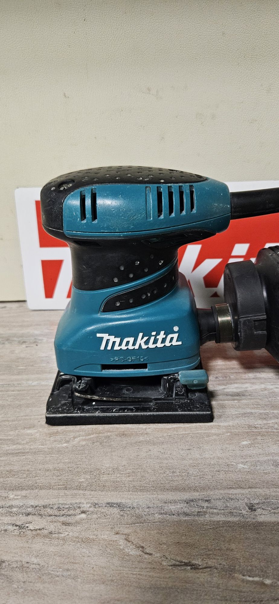 Makita Виброшлайф BO4555