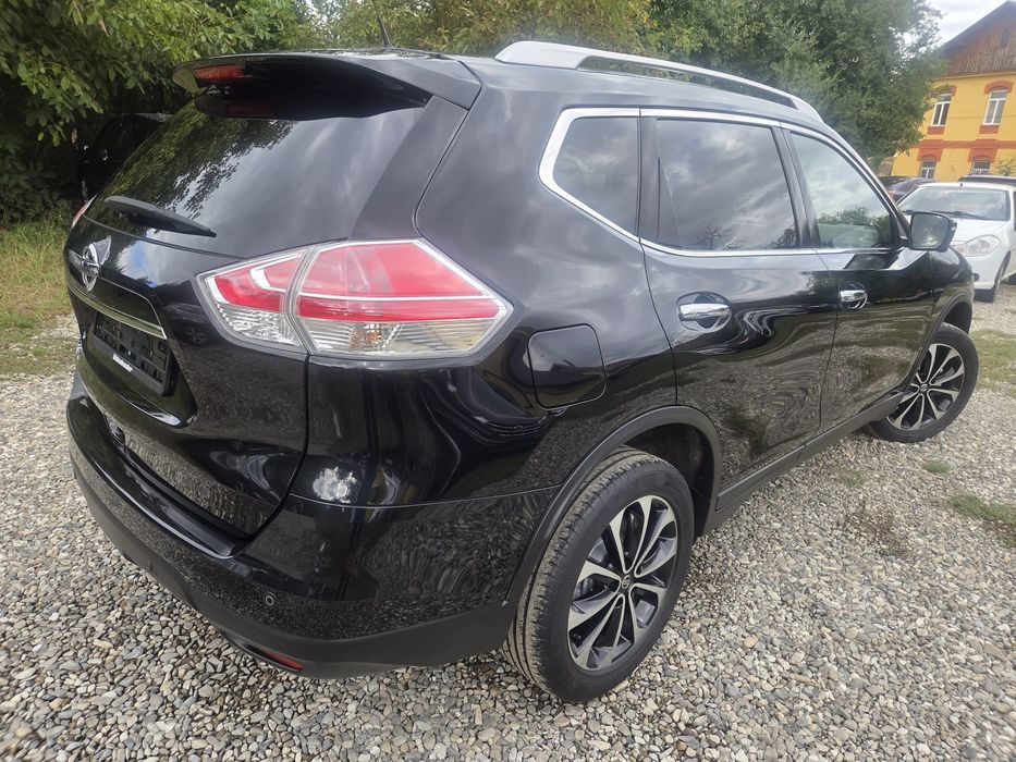 Nissan X-trail/4x4/Euro 6/2017/Navi/Panoramic/keyless