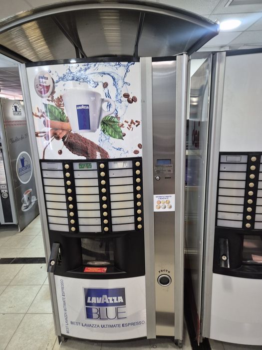 Вендинг машини Зануси Зенит капсули Лаваца и зърна