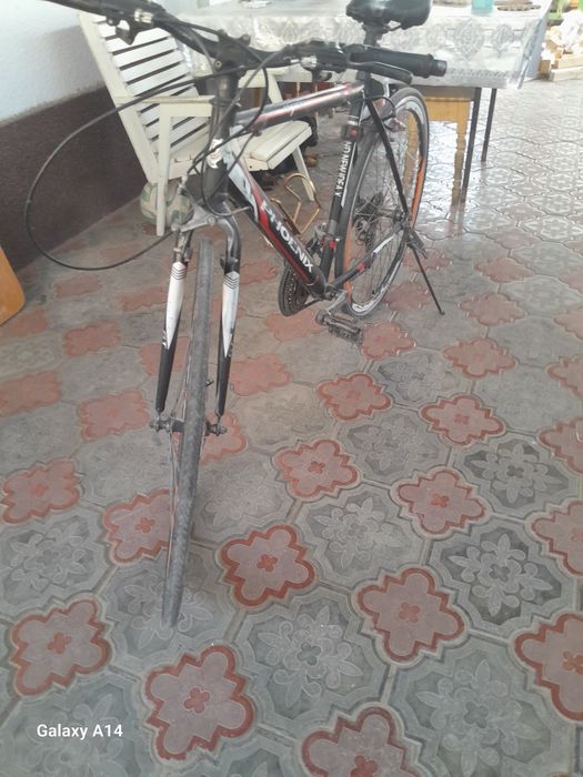 Продаётся велосипед.