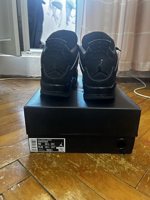 Jordan 4 black cat