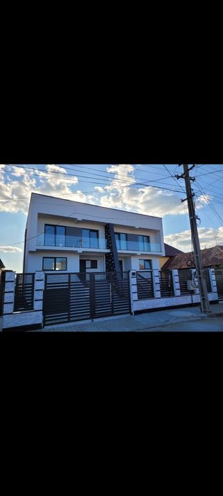 Casă exclusivistă de tip duplex cu terasă panoramică