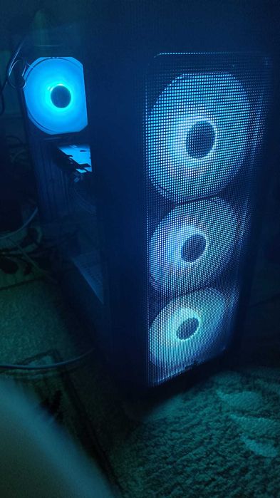 PC Gaming AMD Ryzen 5 5600 3.5GHz, 16GB DDR4, 1TB SSD, RTX 5050 8GB.