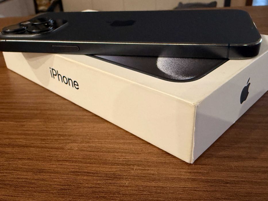 iPhone 15 Pro Max /Blue Titanium/512 GB/Като нов с Аксесоари
