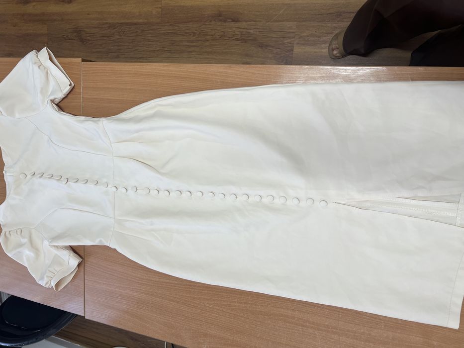 Продам дешево нежное платье