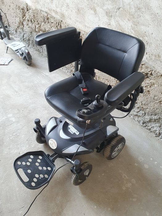 Cărucior persoane dizabilități (handicap)