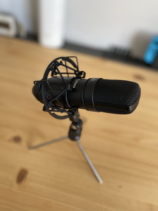 Конденсаторный микрофон M-audio nova black