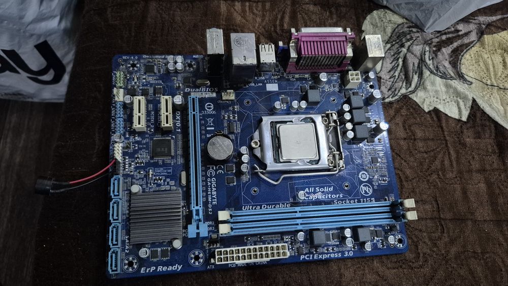 Продам материнскую плату