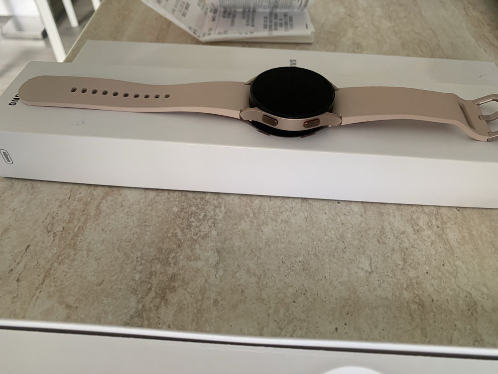 Часовникът  Samsung Galaxy Watch 4