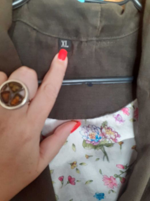 дамско сако с бродерия