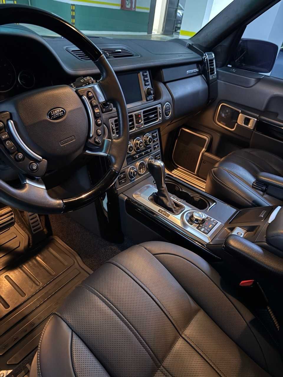 Продаётся LAND ROVER RANGE ROVER 2009 г.в