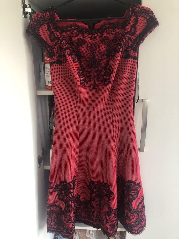 Rochie Tadashi Shoji