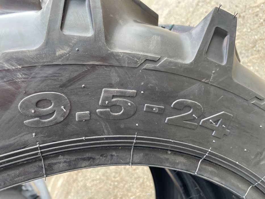 Anvelope 9.5-24 noi cu 8 pliuri marca OZKA pentru tractor fata