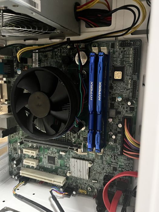 Vand Unitate Pc Gaming pentru piese