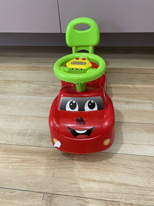 Masinuta cu muzica, fara pedale