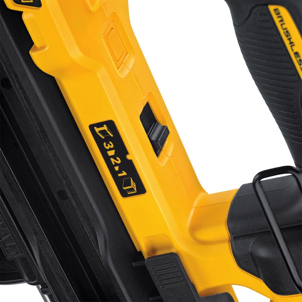 Акумулаторен Такер DeWALT DCN890NT / за бетон и метал / 18V XR