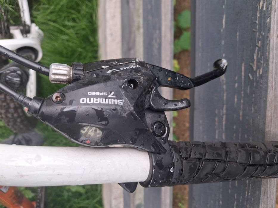 Vând bicicletă pentru adulti