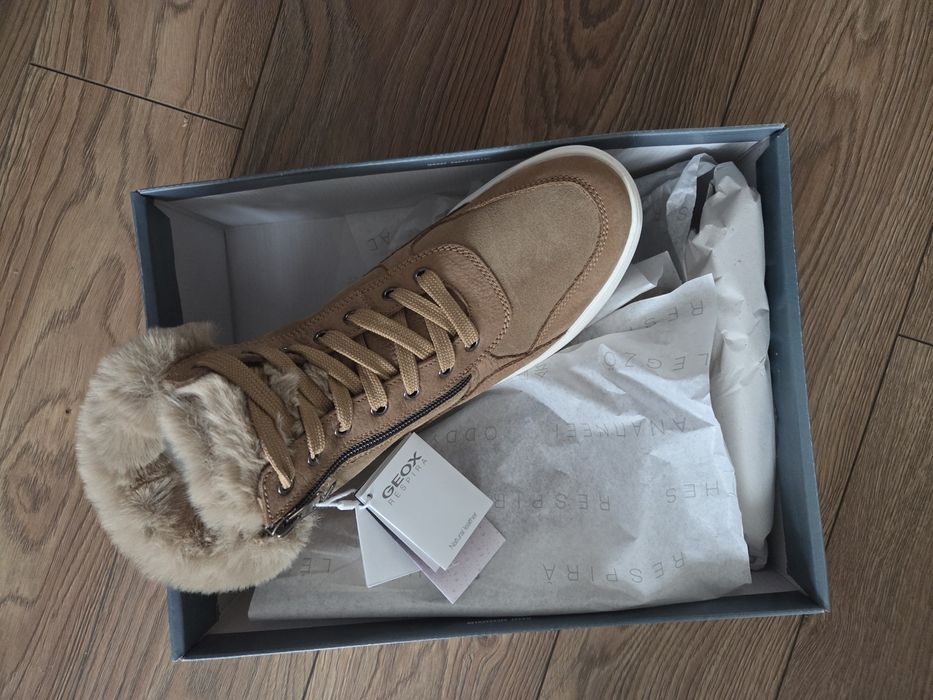 Ghete noi geox din piele impermeabile