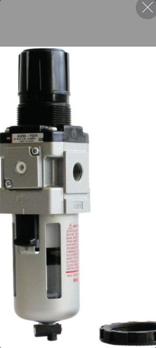 Filtru aer si regulator presiune marca SMC.