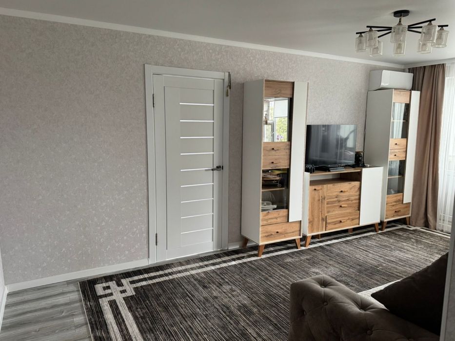 Срочно продам 2 комнатную квартиру