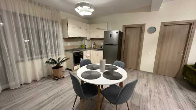 Inchiriez apartament 3 camere, parcare, terasa ,60mp Buna Ziua-Fagului