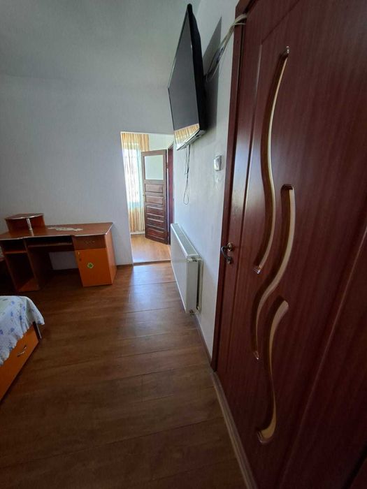 Inchiriez garsoniera