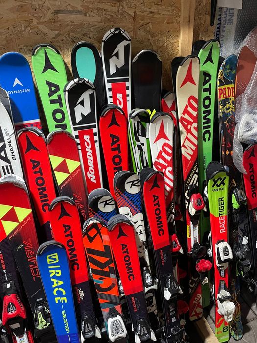 Schiuri skiuri ski clapari skiuri