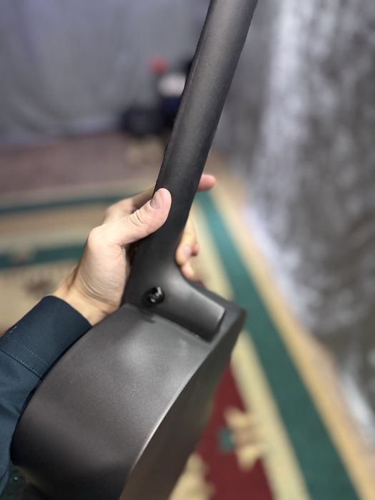 Гитара фирмы Enya