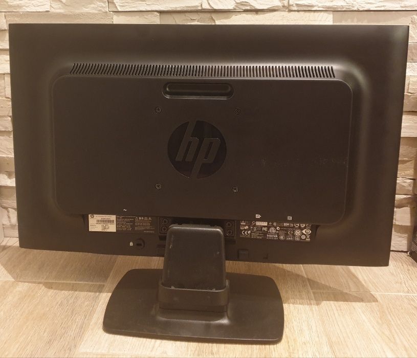 Продавам Монитор HP Pro Display P221 Monitor 21.5 inch