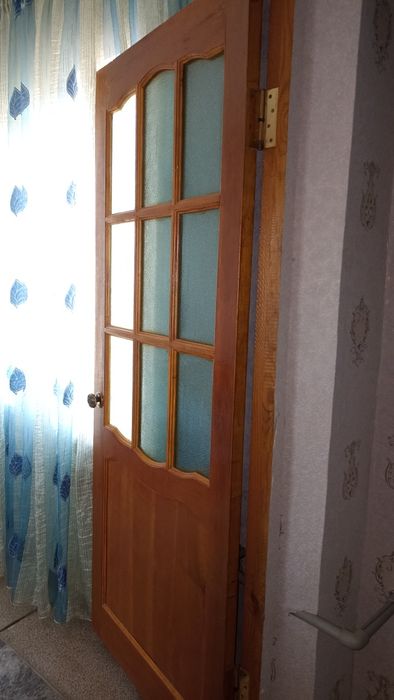 Сатылымда есіктер бар