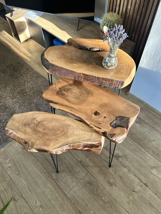 Уникална холна маса от орех, смола и метал