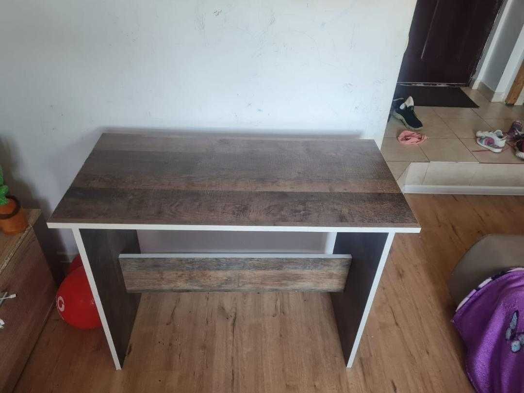 Birou pentru camera din pal