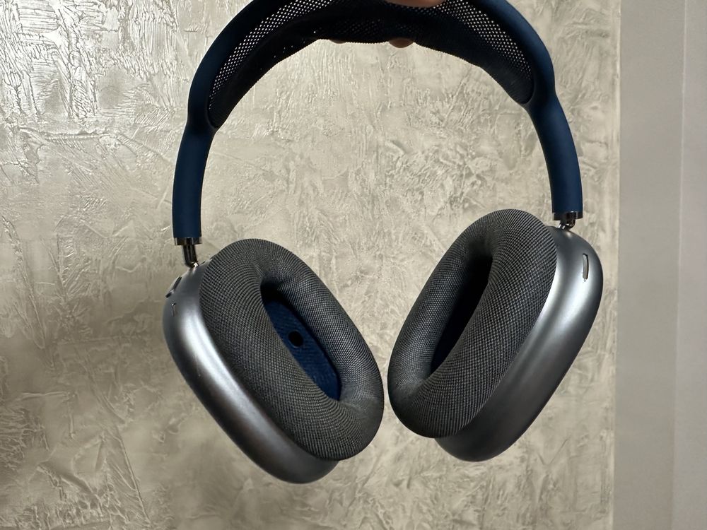 Airpods max blue