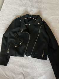 Черно велурено яке