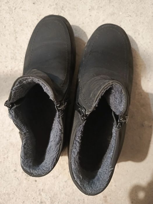 Черни боти номер 36