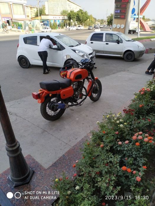Продам мотоцикл восход 3м с китайского мотора 200 кубов