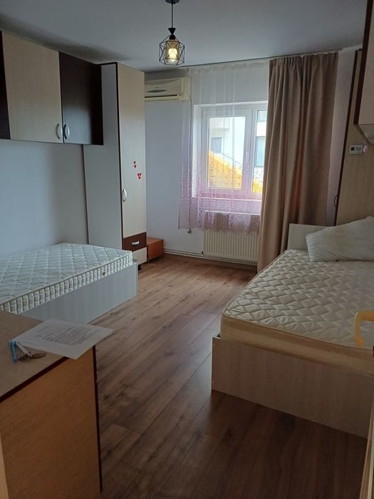 Inchiriez garsoniera dubla vest