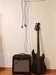set bass electric PB-20 SBK si amplificator Fender Mustang I V.2