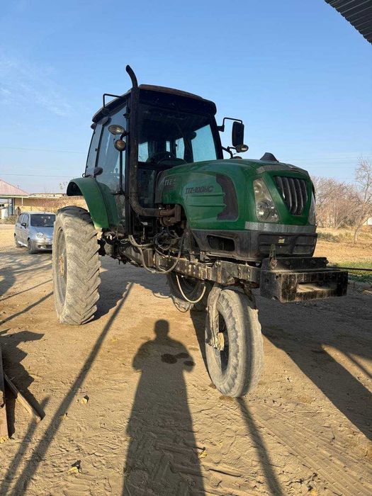 Ttz ls 100 traktori sotiladi.