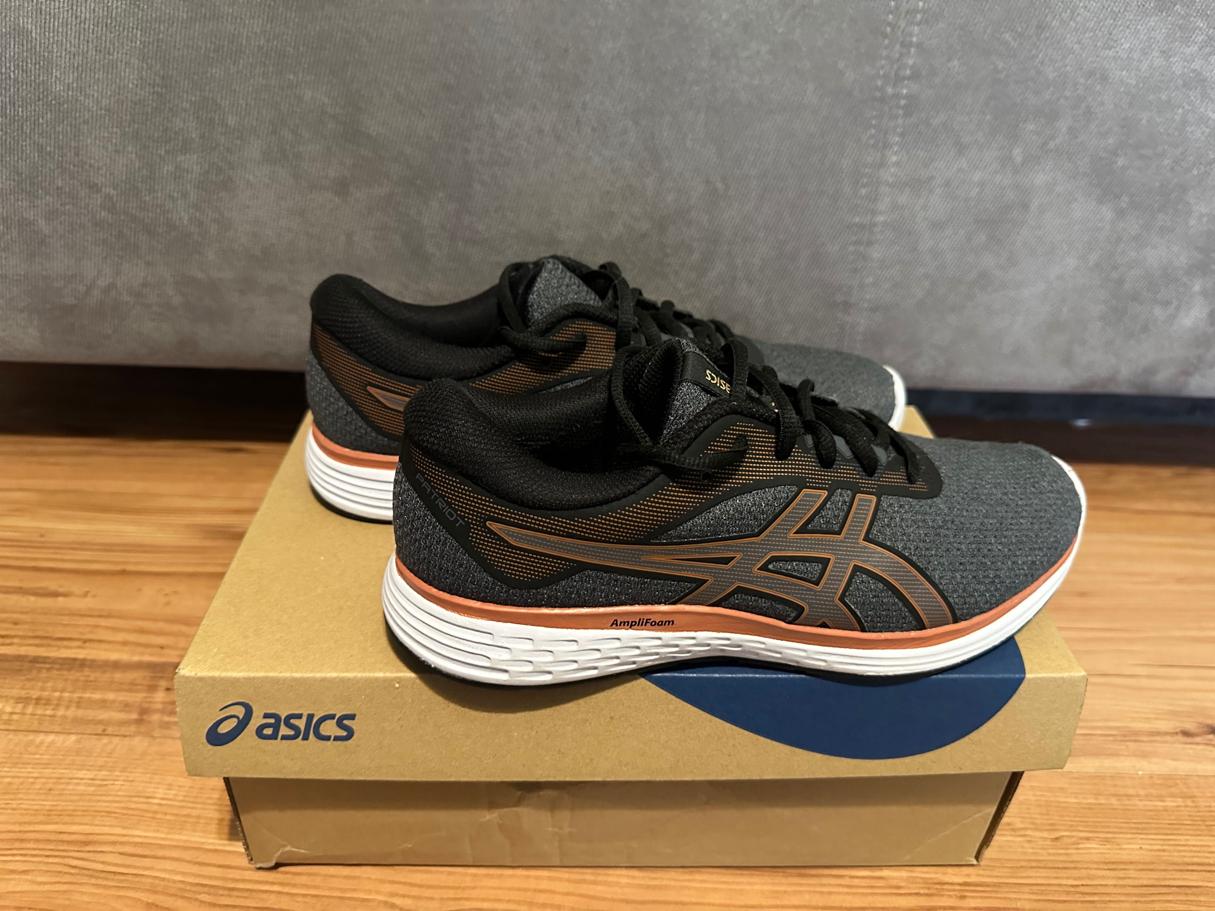 ASICS обувки модел 1011A609