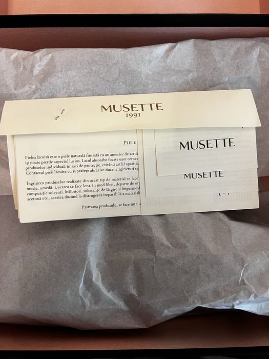 Vand pantofi mussete noi 38 ,noi in cutie