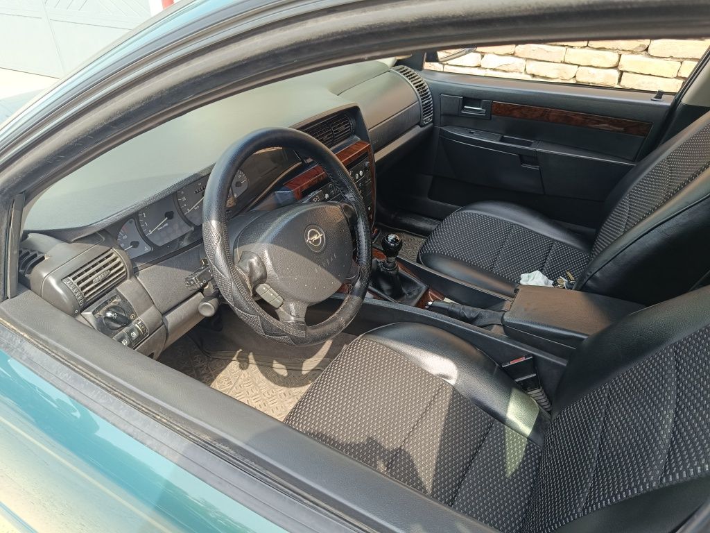 Opel Omega B 2002