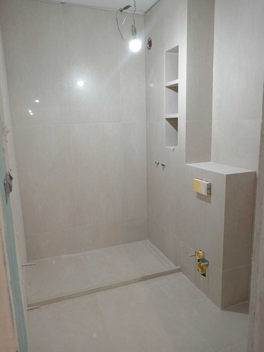 Bordura Dus  din Marmura si granit