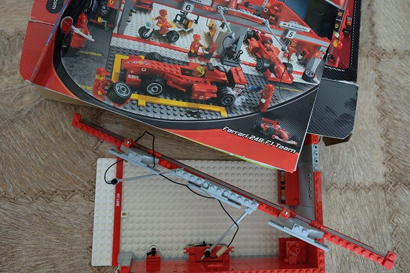 Lego 8144 F1 Team Schumacher Edition