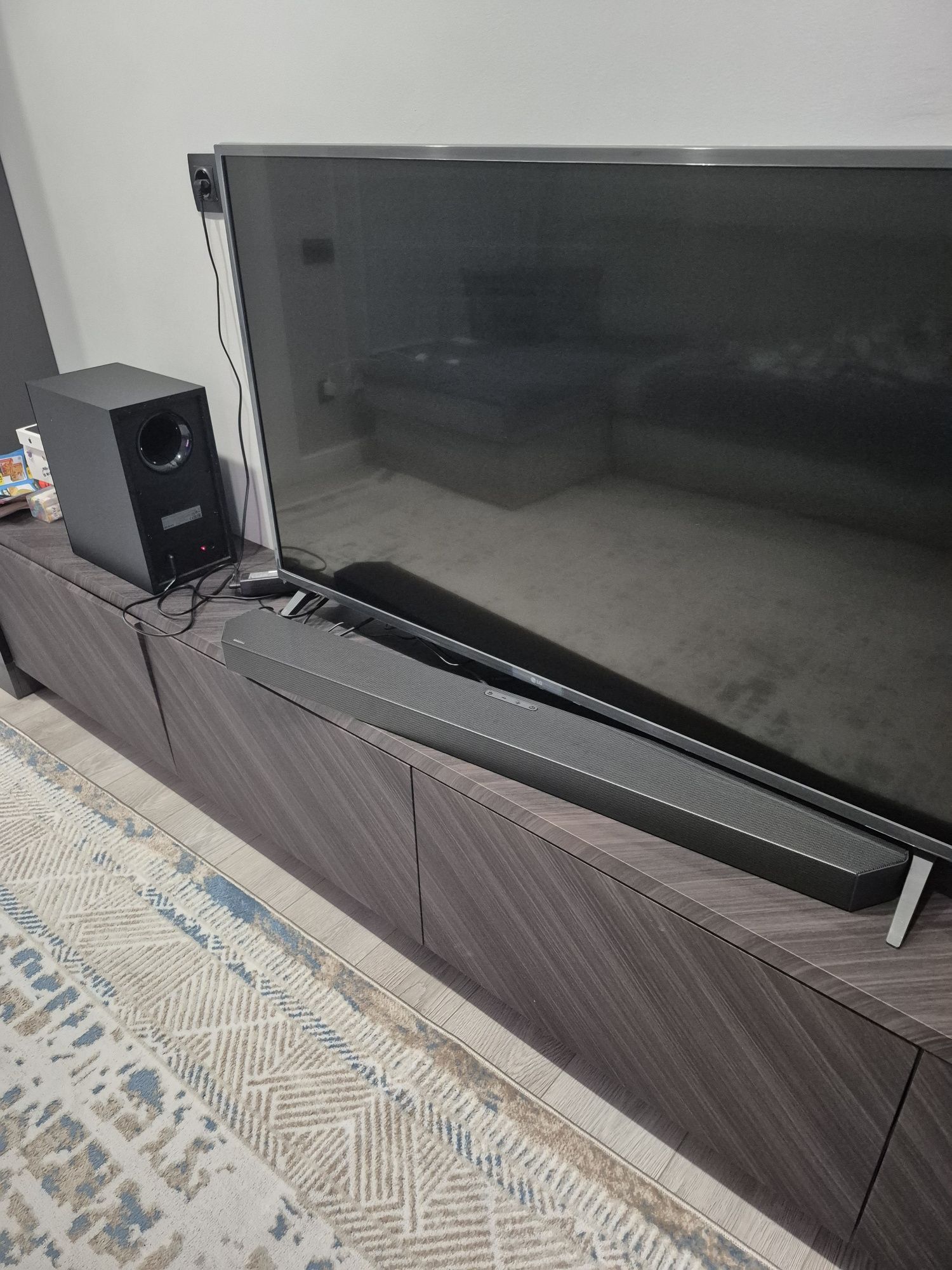 Samsung Q600C.  Muzcentr