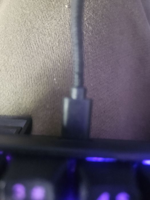 Tastatura aqirys mira