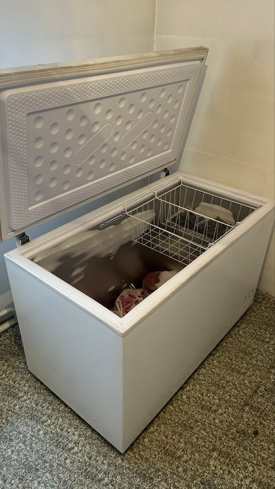 Морозильник Бирюса 355KX, 330л белый