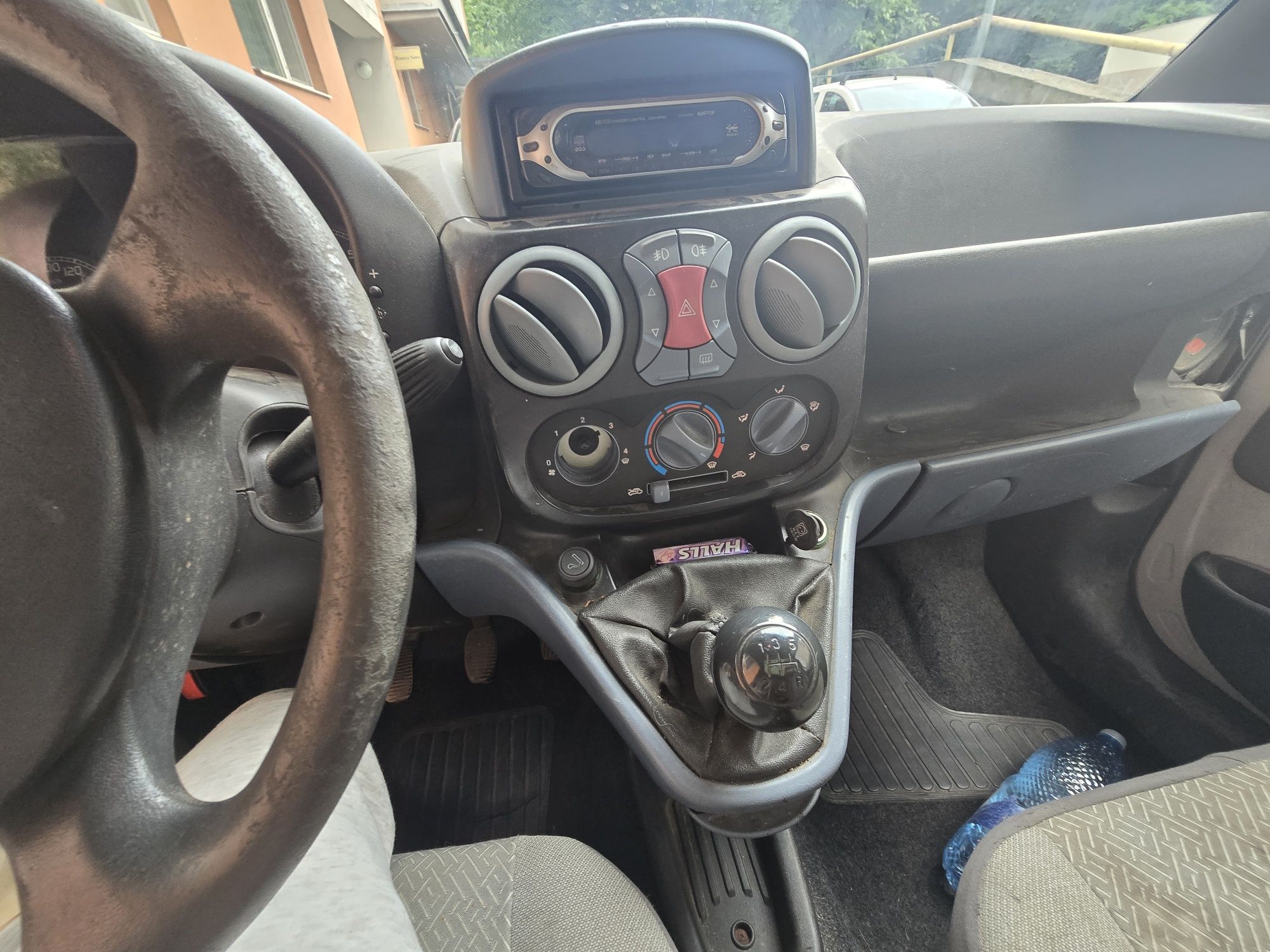 Vand fiat doblo - cu defecte - functionala, asigurare + itp valabil.